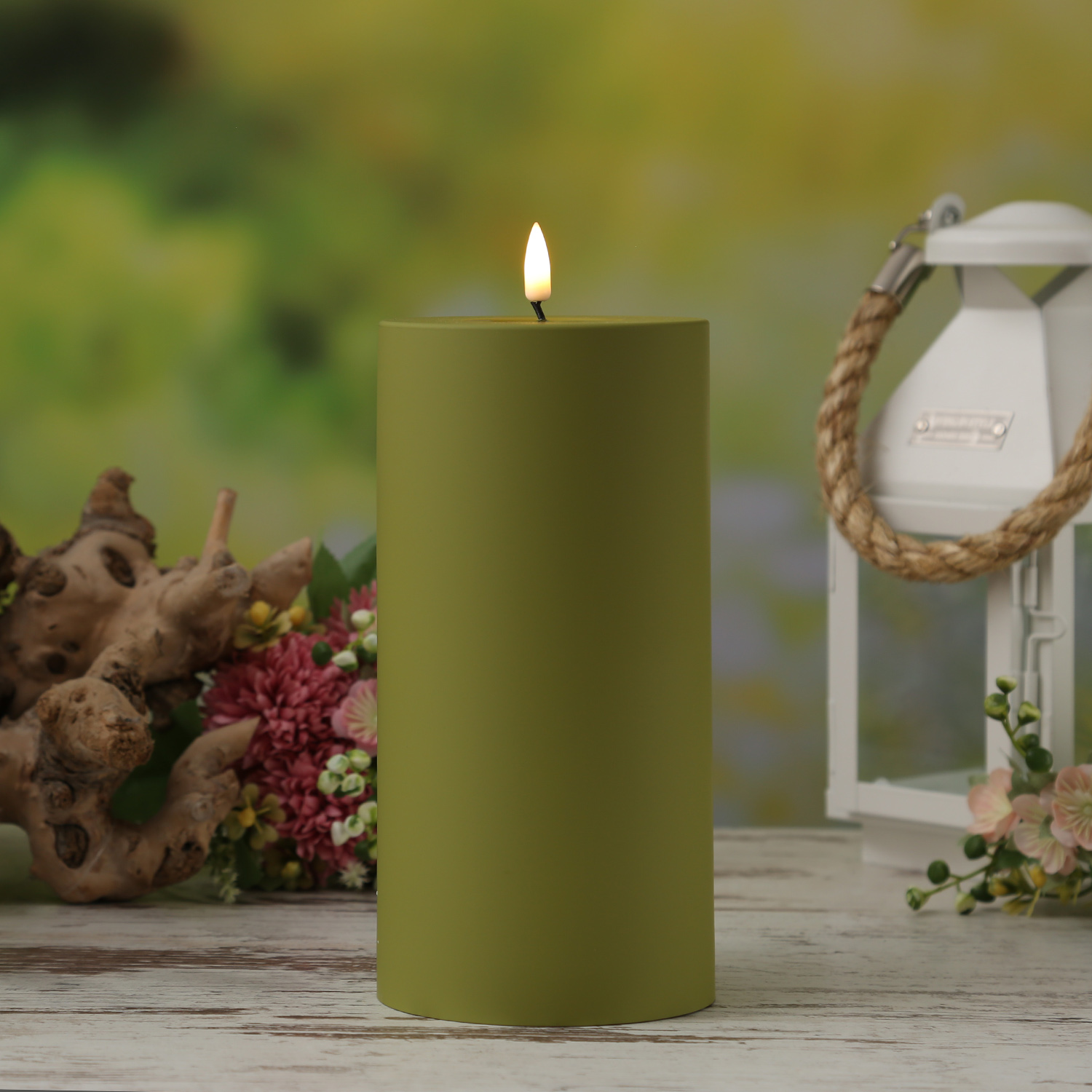 LED Stumpenkerze MIA - Kunststoff - realistische 3D Flamme - H: 20cm - D: 10cm - für Außen