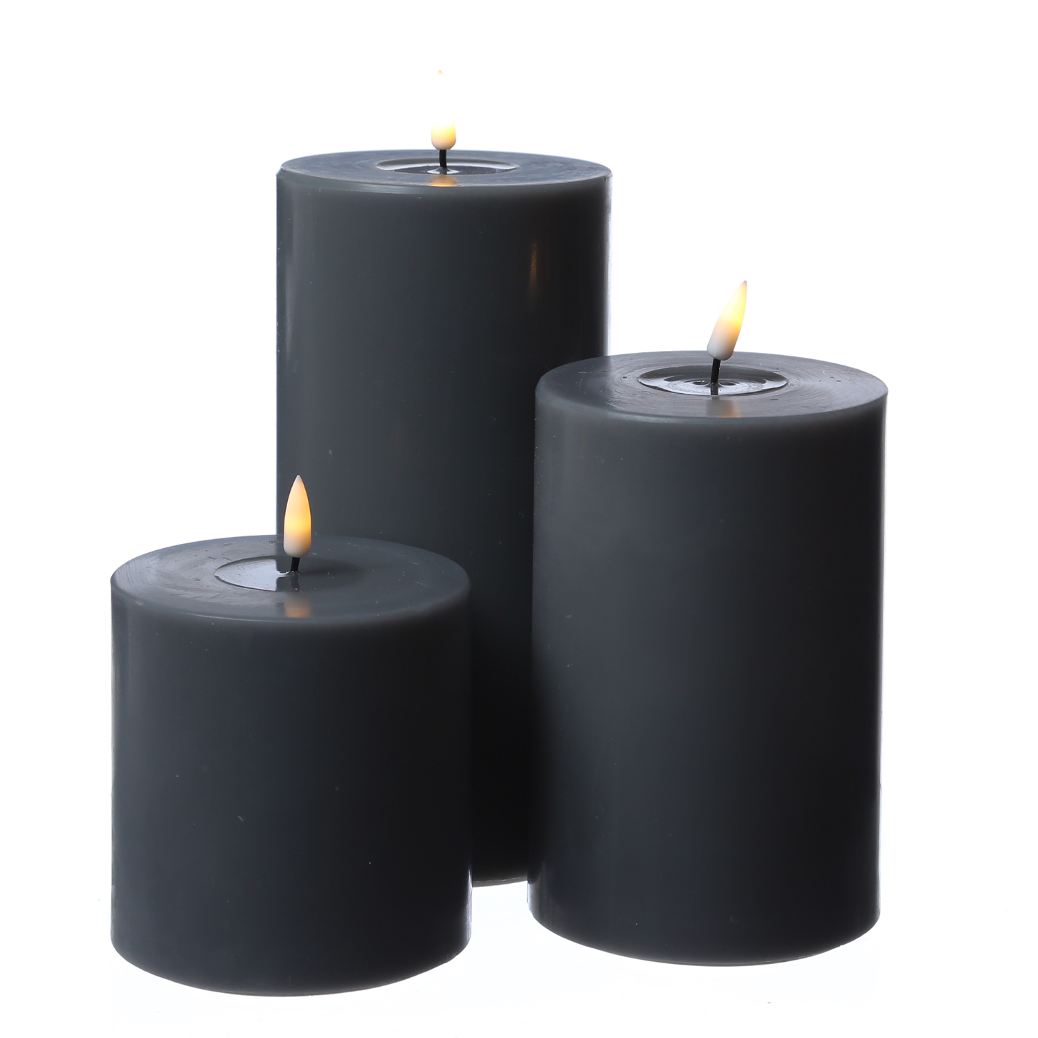 LED Stumpenkerze MIA - Echtwachs - realistische 3D Flamme - H: 20cm D:10cm - Batteriebetrieb - grau LED Stumpenkerze MIA - Echtwachs - realistische 3D Flamme - H: 20cm D:10cm - Batteriebetrieb - grau