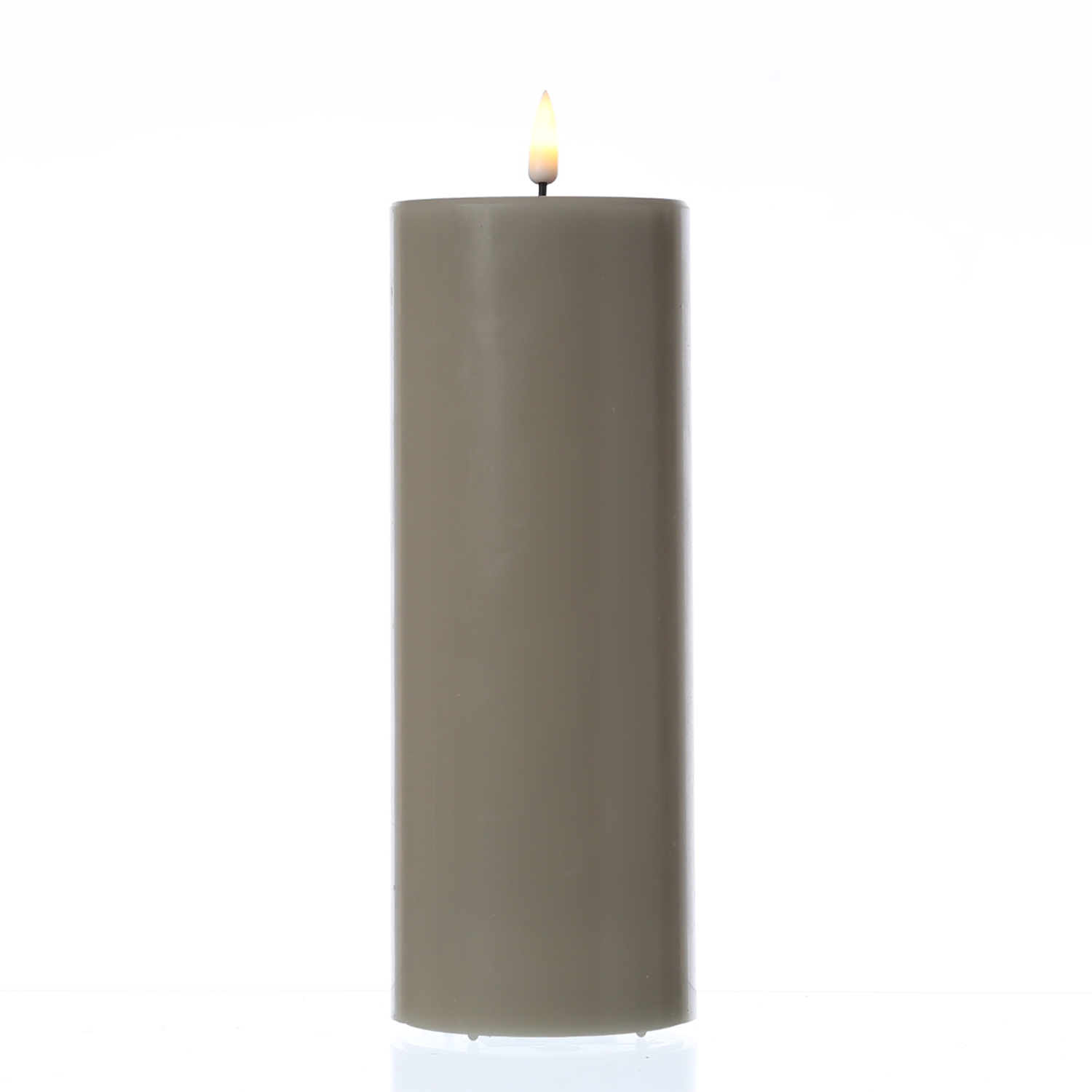 LED Stumpenkerze MIA - Echtwachs - realistische 3D Flamme - H: 20cm - D: 7,5cm - sand/taupe LED Stumpenkerze MIA - Echtwachs - realistische 3D Flamme - H: 20cm - D: 7,5cm - sand/taupe