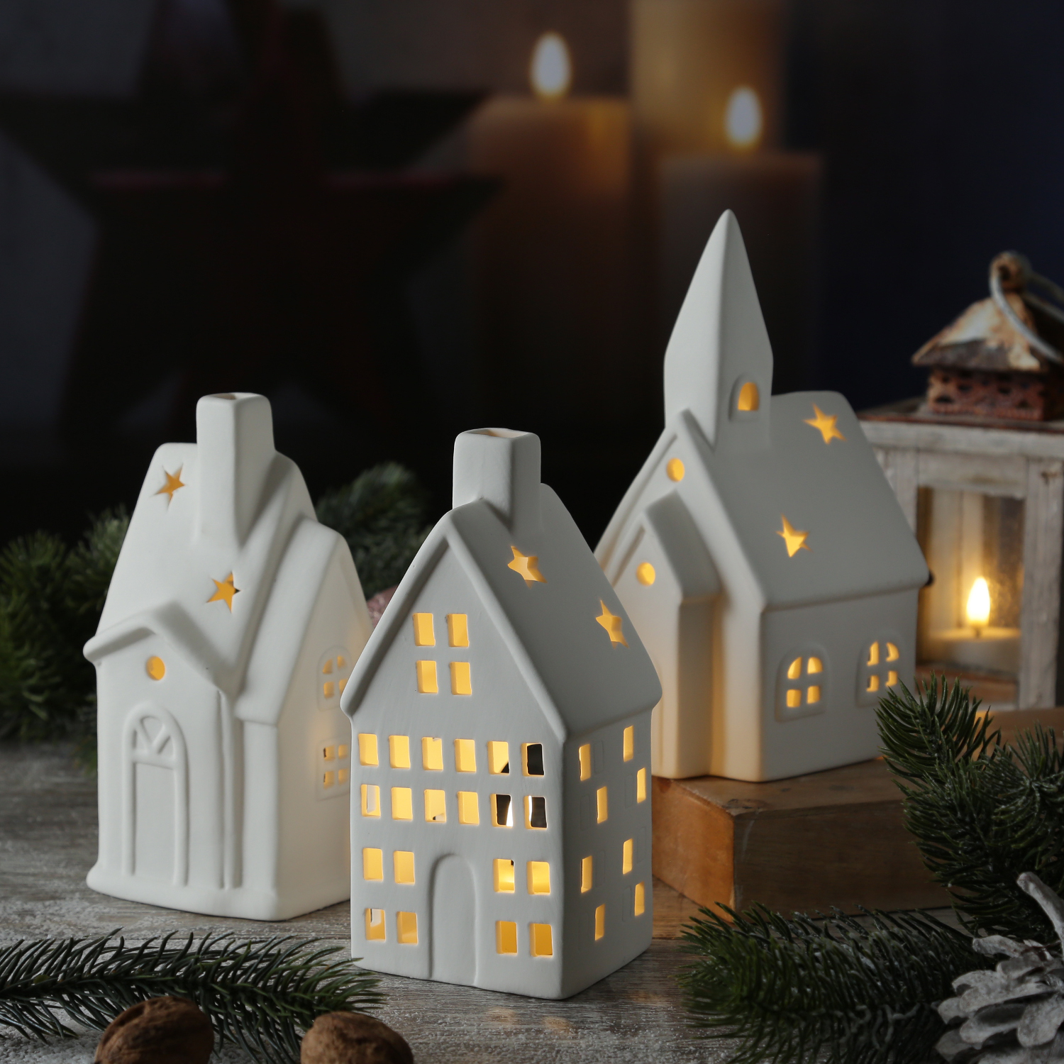 Teelichthalter Kirche - Teelichthaus - Porzellan - H: 19cm - weiß Teelichthalter Kirche - Teelichthaus - Porzellan - H: 19cm - weiß