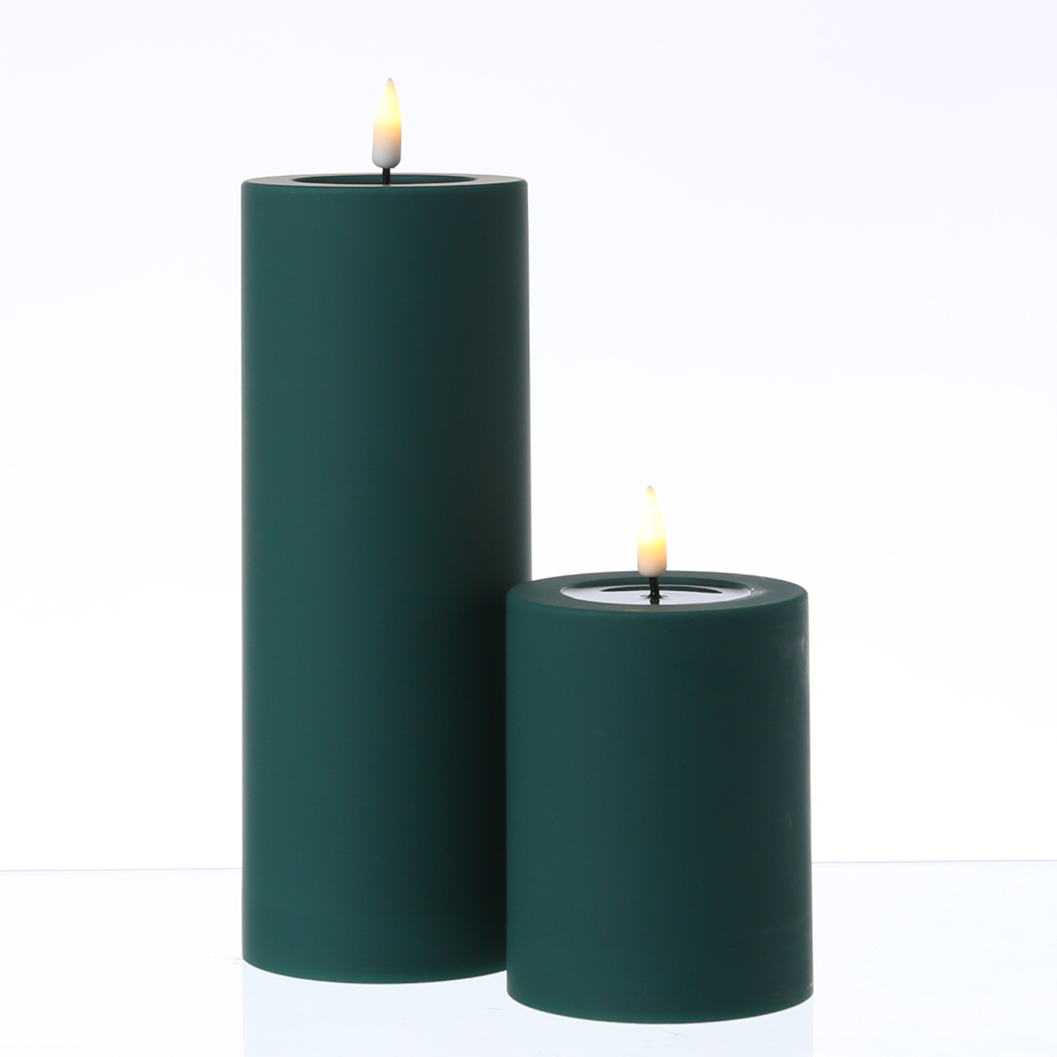 LED Stumpenkerze MIA - Kunststoff - realistische 3D Flamme - H: 20cm - für Außen - dunkelgrün